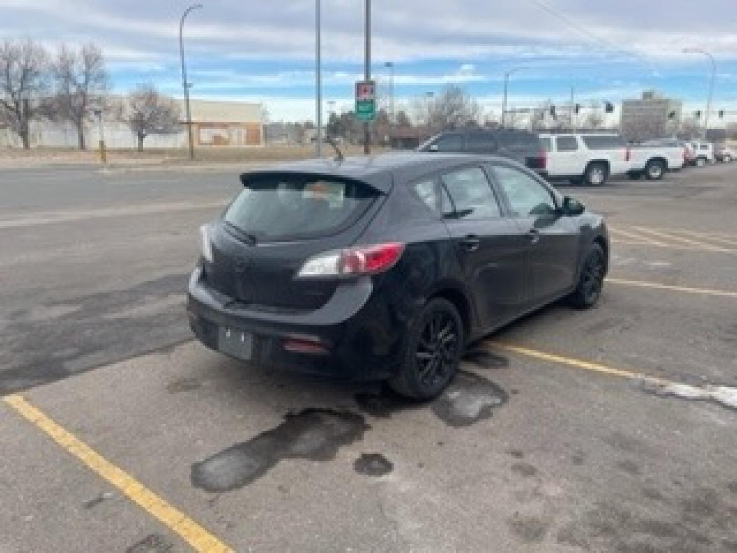 2012 MAZDA MAZDA3 I TOURING 5-DOOR (JM1BL1L76C1) with an 2.0L L4 DOHC 16V engine, located at 10890 W. Colfax Ave., Lakewood, CO, 80215, (303) 274-7692, 39.739914, -105.120132 - Photo#1